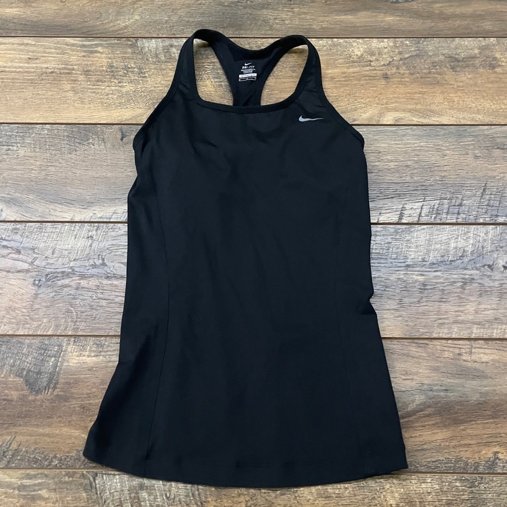 Nike Dri-FIT Racerback Tank Top Size M Black Built-in Shelf Bra Sporty Gorpcore